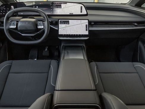 Used 2026 Lucid Gravity Grand Touring image 6