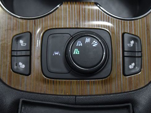 Used 2023 GMC Acadia SLE w/ Driver Convenience Package AWD/4WD image 32