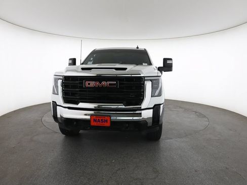 Used 2024 GMC Sierra 2500 Pro w/ Convenience Package AWD/4WD image 4