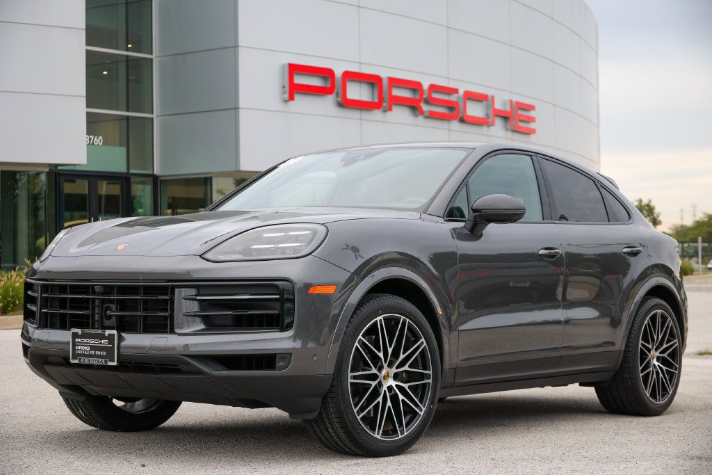 Certified 2024 Porsche Cayenne Coupe AWD/4WD image 1
