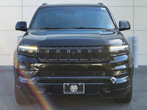 Used 2023 Jeep Grand Wagoneer L Series III w/ Quick Order Packagew 28T AWD/4WD image 7