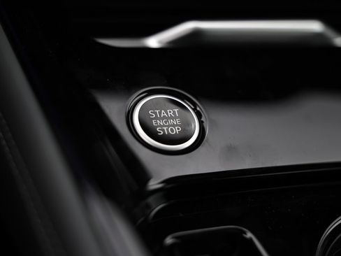 New 2026 Audi Q3 quattro 2.0T AWD/4WD image 41