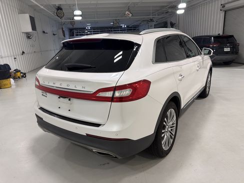 Used 2018 Lincoln MKX Reserve w/ Lincoln MKX Climate Package FWD image 5