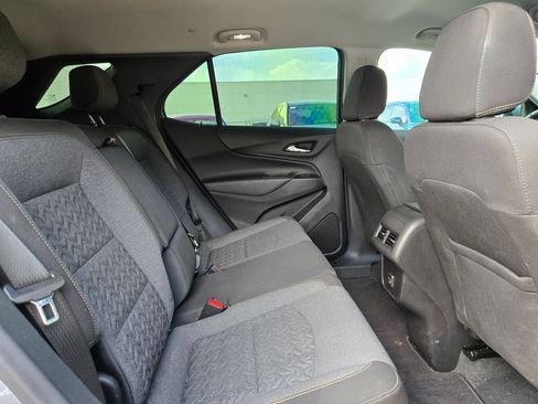 Used 2024 Chevrolet Equinox LT FWD image 25