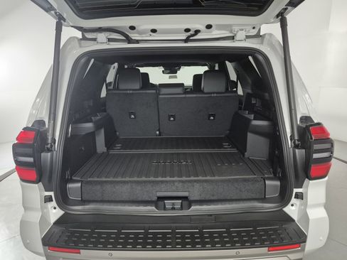New 2025 Toyota 4Runner 4WD image 15
