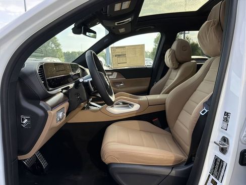 New 2026 Mercedes-Benz GLS 450 4MATIC image 8