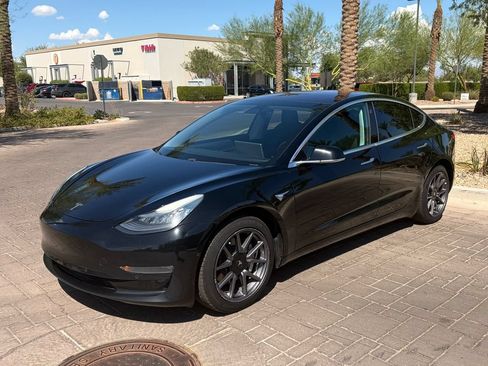 Used 2018 Tesla Model 3 Long Range RWD image 6