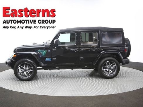 Used 2024 Jeep Wrangler Unlimited AWD/4WD image 62