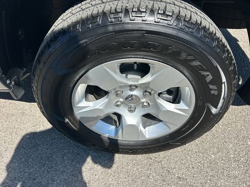 Used 2025 RAM 1500 Tradesman image 9