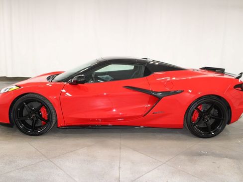 New 2026 Chevrolet Corvette E-Ray w/ Battery Protection Package AWD/4WD image 6