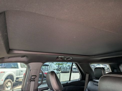 Used 2022 Ford Explorer ST AWD/4WD image 24