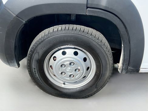 Used 2023 RAM ProMaster 2500 image 13