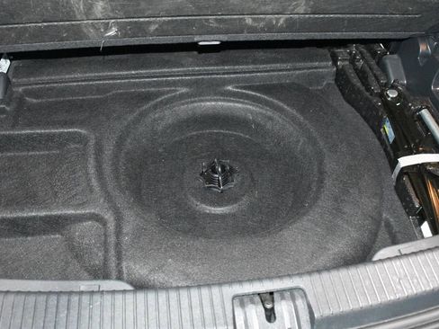 Certified 2023 Volkswagen Atlas SE image 28