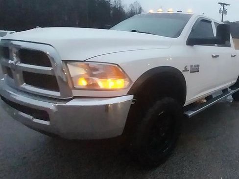Used 2017 RAM 2500 Tradesman w/ Chrome Appearance Group image 3