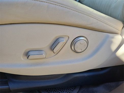 Used 2022 Genesis GV80 2.5T w/ Advanced Package 02 image 13