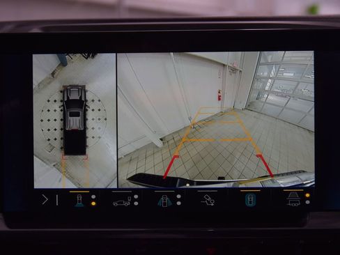 Used 2025 Chevrolet Silverado 2500 LT w/ All Star Edition image 43