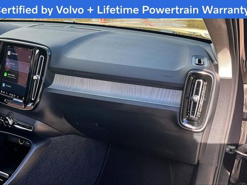 Certified 2025 Volvo XC40 B5 Plus image 20