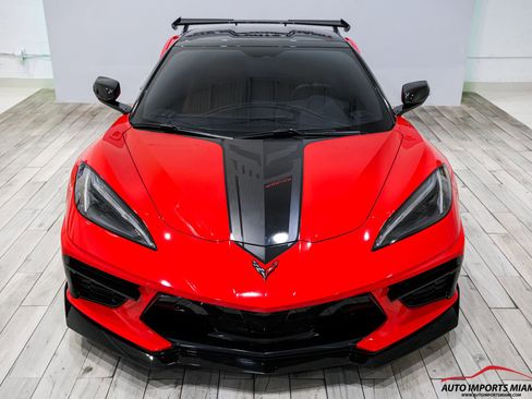 Used 2021 Chevrolet Corvette Stingray Coupe w/ Z51 Performance Package RWD image 31