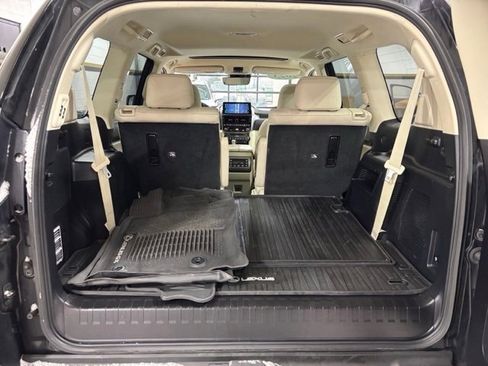 Used 2023 Lexus GX 460 Premium image 28