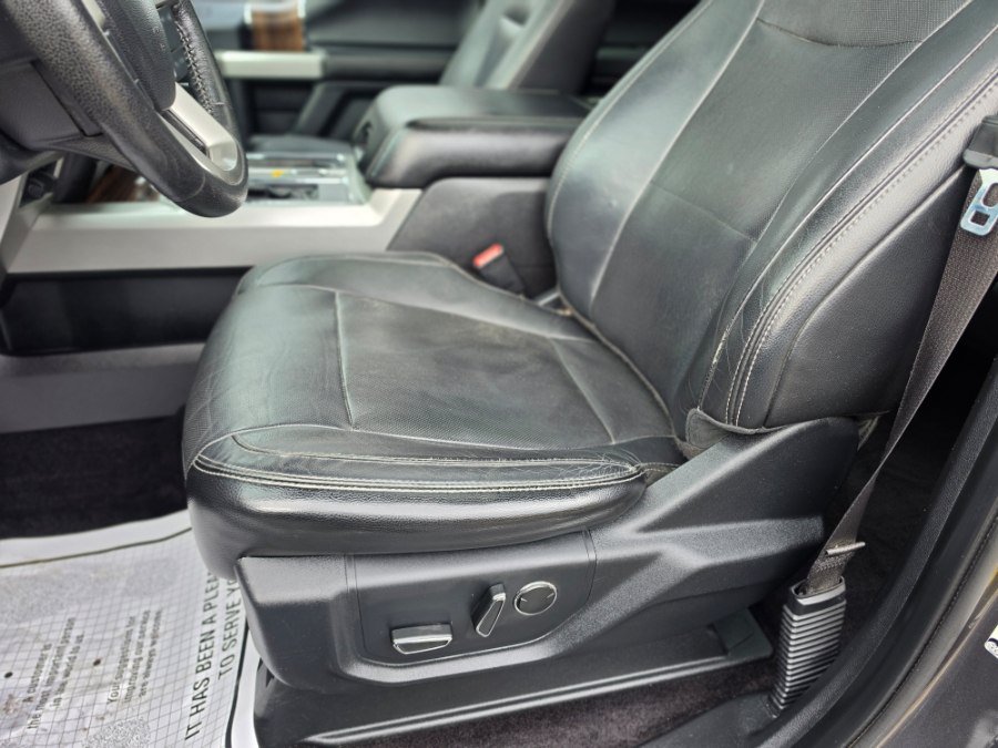 Used 2015 Ford F150 Lariat w/ Equipment Group 502A Luxury AWD/4WD image 30