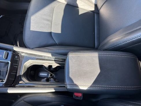 Used 2022 Jeep Compass Limited image 27