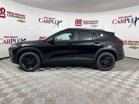 New 2026 Chevrolet Trax ACTIV w/ Sunroof Package FWD image 4