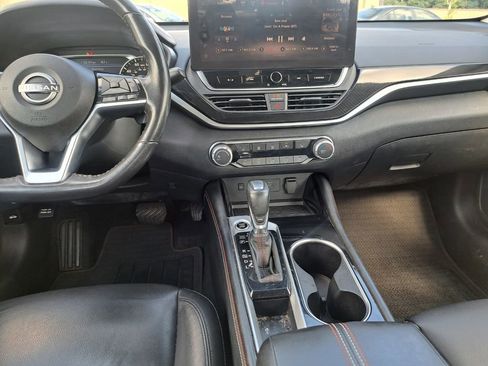 Used 2023 Nissan Altima 2.5 SR w/ SR Premium Package image 22