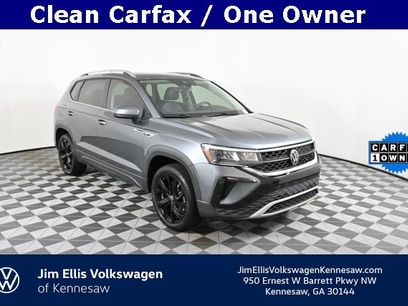 Certified 2023 Volkswagen Taos SE w/ Panoramic Sunroof Package