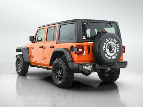 Used 2025 Jeep Wrangler Unlimited Sport AWD/4WD image 3