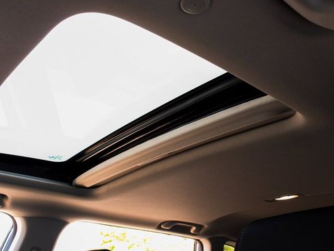 Used 2024 Honda CR-V EX image 29