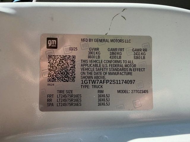 Used 2025 GMC Savana 2500 w/ Driver Convenience Package RWD image 26