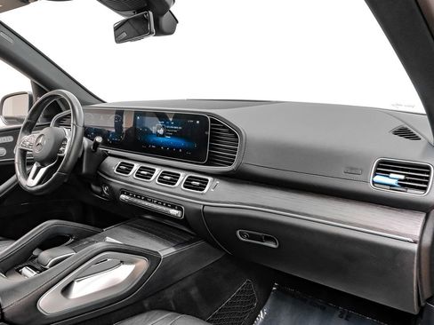 Used 2020 Mercedes-Benz GLS 450 4MATIC image 11
