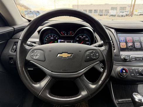 Used 2018 Chevrolet Impala LT image 12