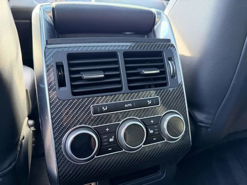 Used 2015 Land Rover Range Rover Sport SVR image 28