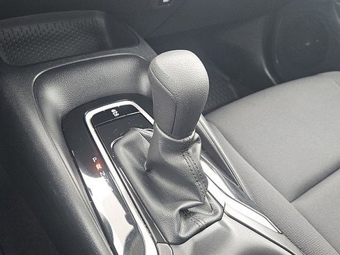 Used 2025 Toyota Corolla LE image 14