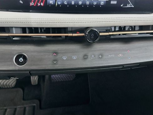 Used 2023 Nissan Ariya FWD image 24