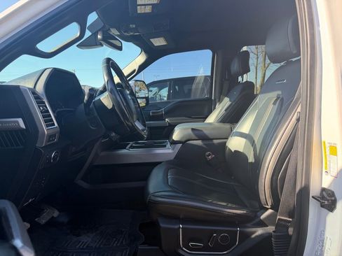 Used 2017 Ford F350 Platinum w/ Platinum Ultimate Package image 6
