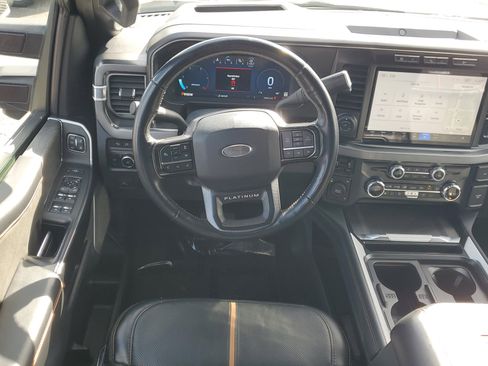 Used 2024 Ford F450 Platinum image 17