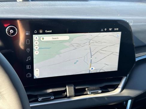 New 2026 Chevrolet Equinox LT w/ Convenience Package II FWD image 32