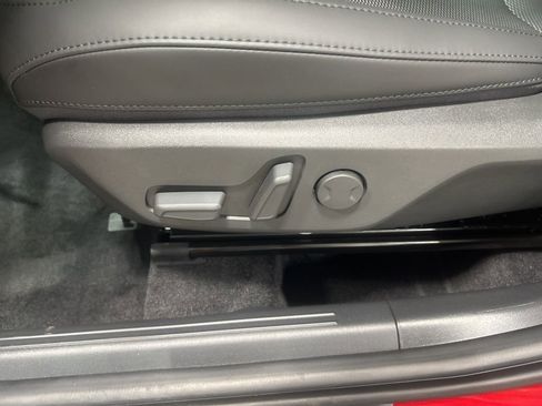 New 2025 Kia Niro EX image 10