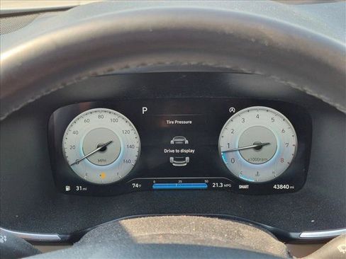 Used 2023 Hyundai Santa Fe SEL w/ Premium Package FWD image 10
