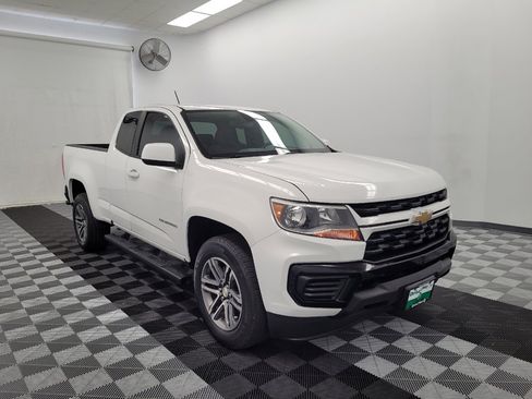 Used 2021 Chevrolet Colorado W/T w/ Custom Special Edition RWD image 13
