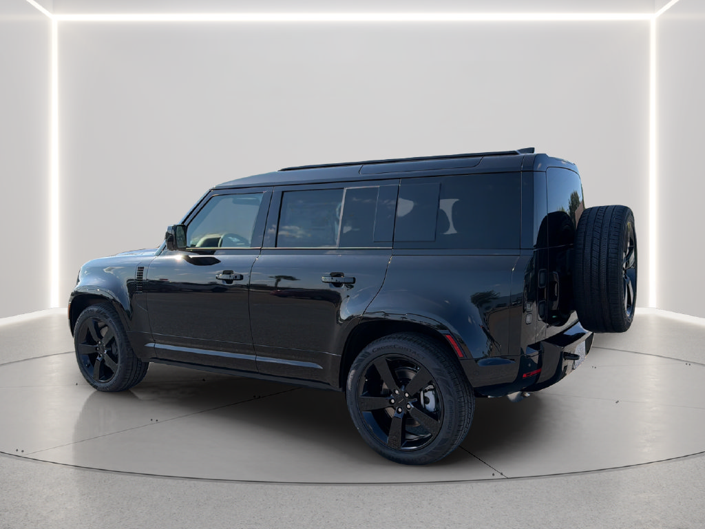 New 2026 Land Rover Defender 110 X-Dynamic SE AWD/4WD image 14