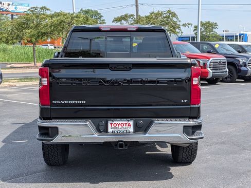 Used 2024 Chevrolet Silverado 1500 LT w/ Convenience Package II AWD/4WD image 6