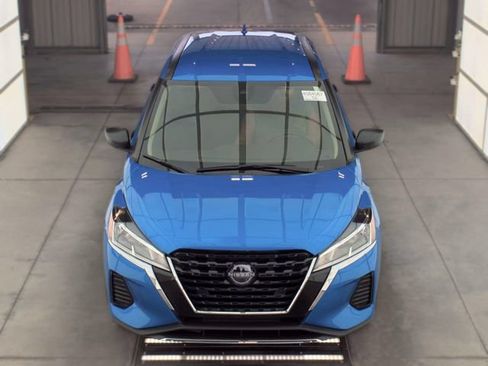 Used 2025 Nissan Kicks Play S FWD image 12