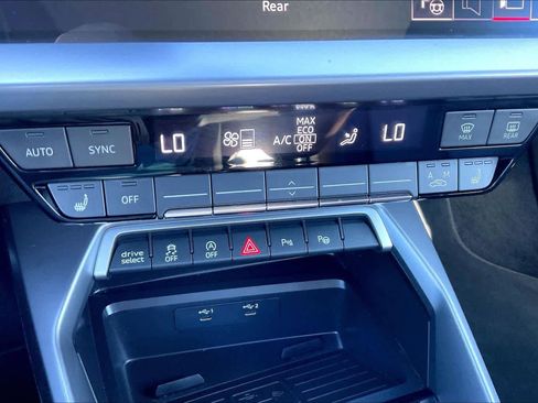 Used 2024 Audi A3 2.0T Premium image 30