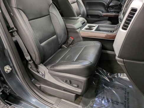 Used 2018 GMC Sierra 1500 SLT image 28