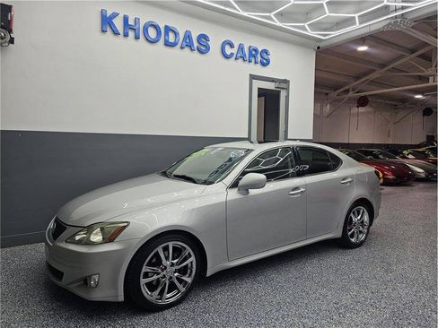Used 2008 Lexus IS 250 RWD image 2