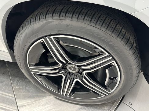 New 2026 Mercedes-Benz GLE 450 4MATIC Coupe image 24