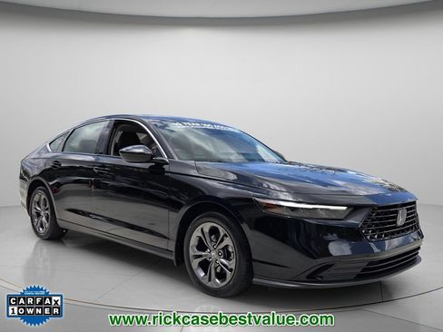 Used 2023 Honda Accord EX image 9
